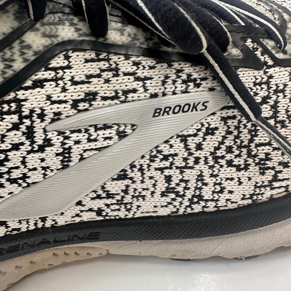 Brooks Adrenaline GTS 20 Running Shoes Cushioned Sneakers Black White Womens 9.5 - Picture 4 of 10